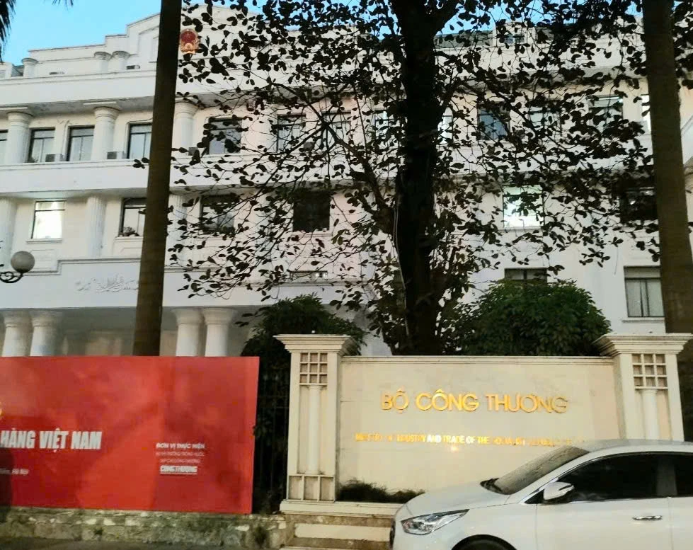bộ công thương.,..jpg