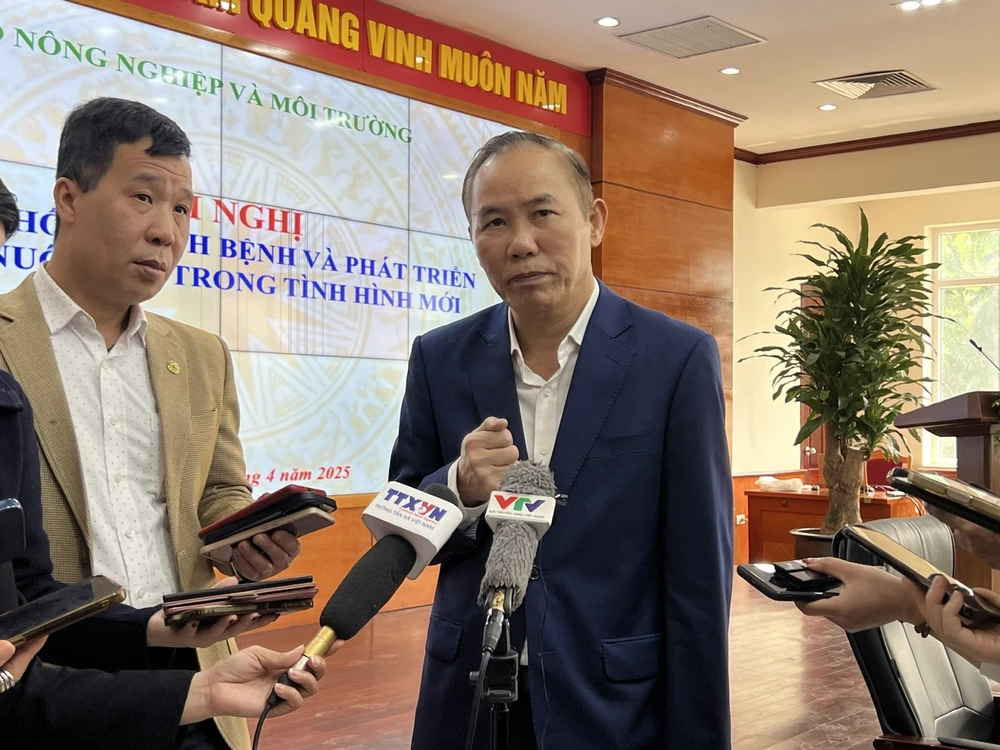 thứ trưởng phùng đức tiến.jpg