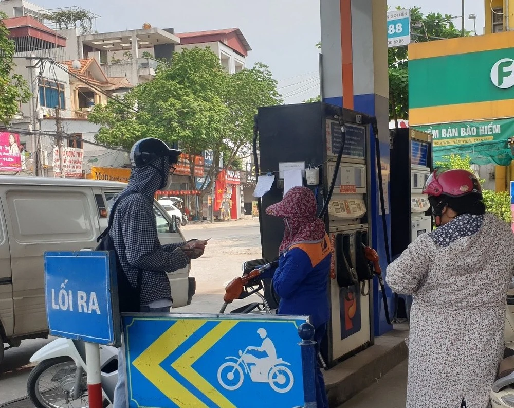 giá xăng dầu...jpg