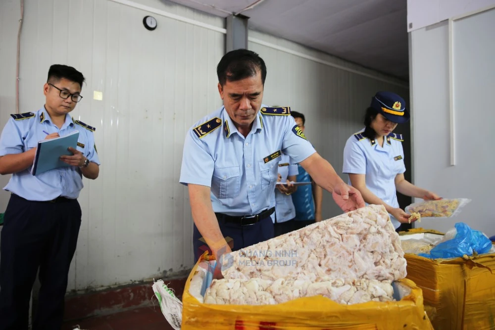 kiem tra thực phẩm CP (1).jpg