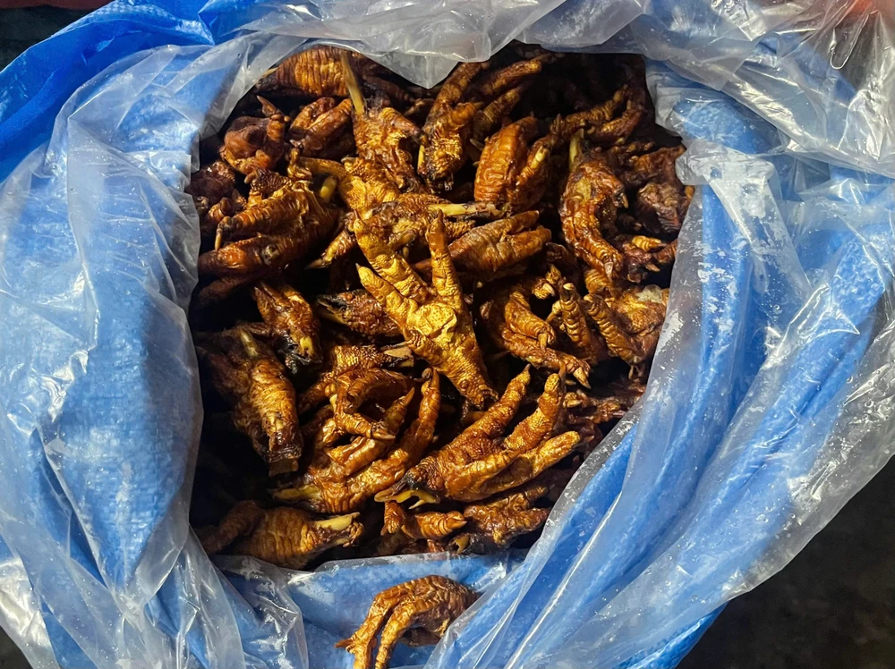 không rõ nguồn gốc..jpg