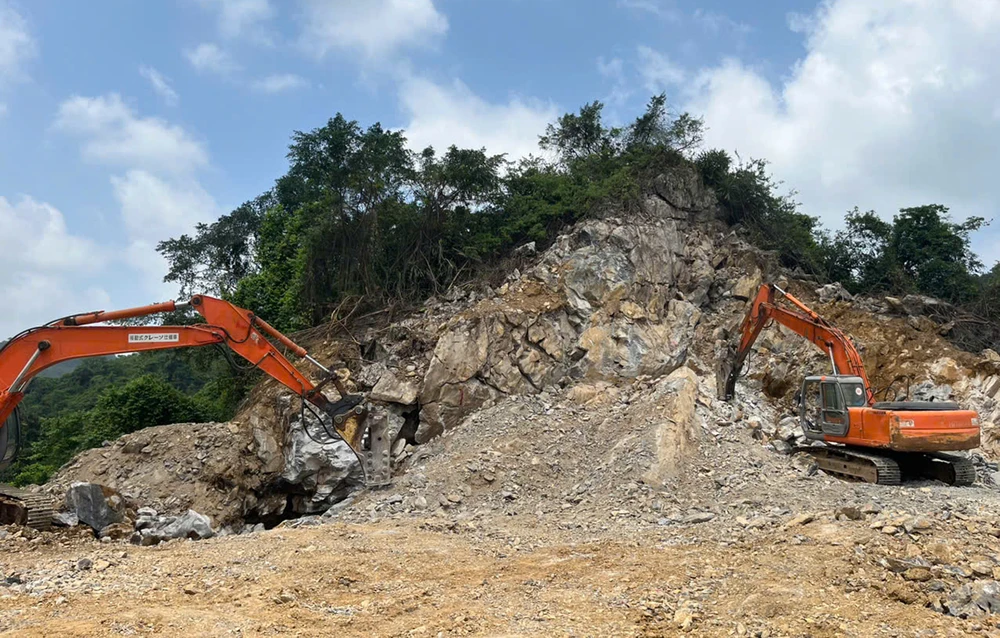 Dự án đường dây 500:220kV Nho Quan ..jpg