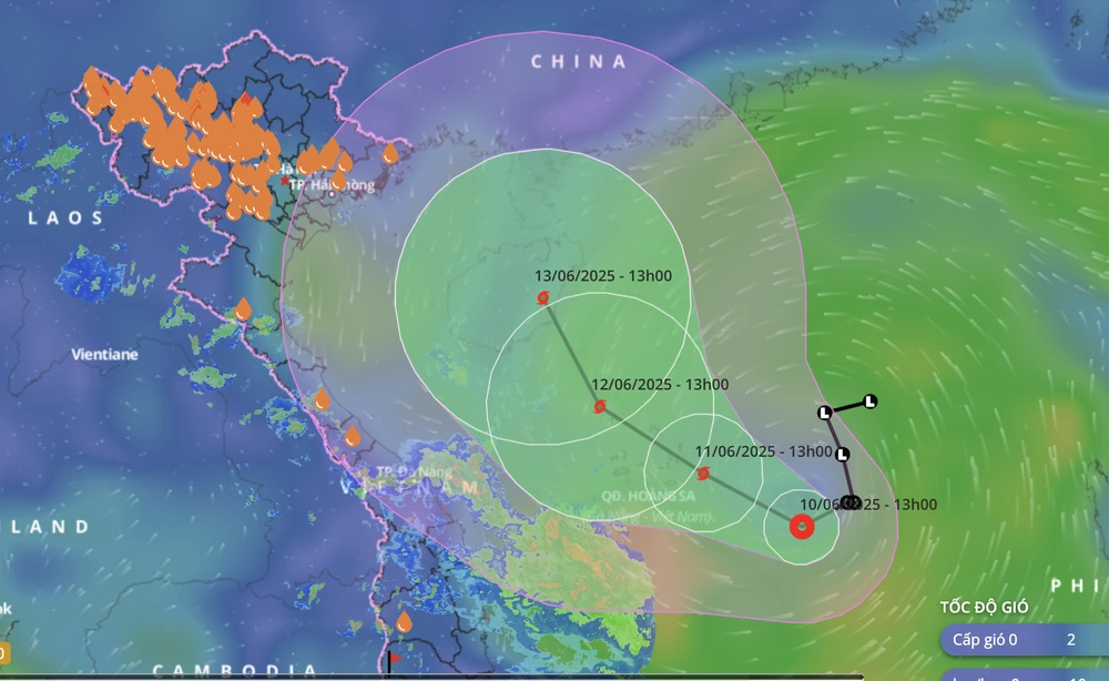 Áp thấp nhiệt đới đang mạnh lên thành bão số 1, nguy cơ mưa lớn ở miền Trung