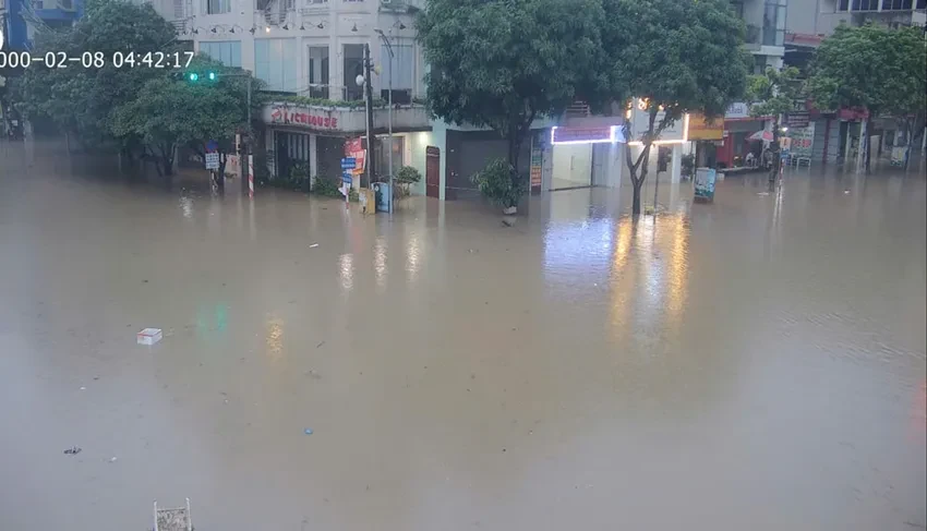 công tác hộ đê.jpg