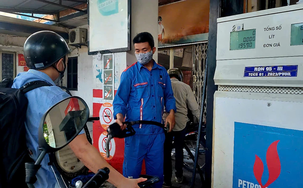 giá xăng dầu.jpg