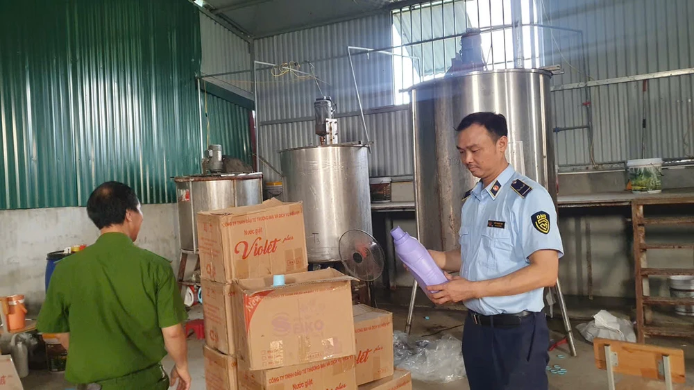 nước giặt giả....jpg