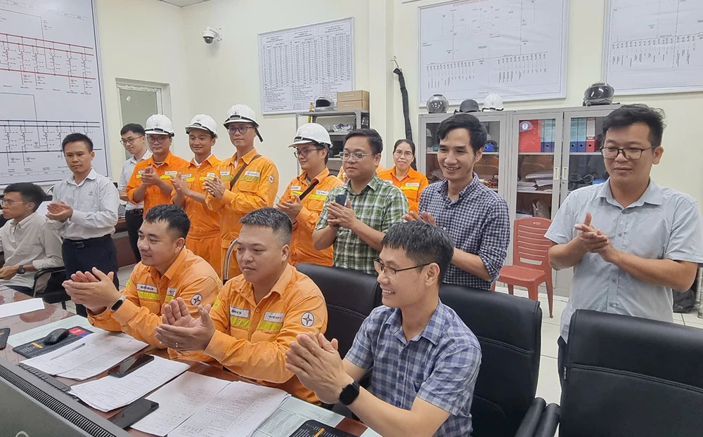 Đóng điện thành công Dự án Trạm biến áp 500kV Vĩnh Yên và đường dây đấu nối