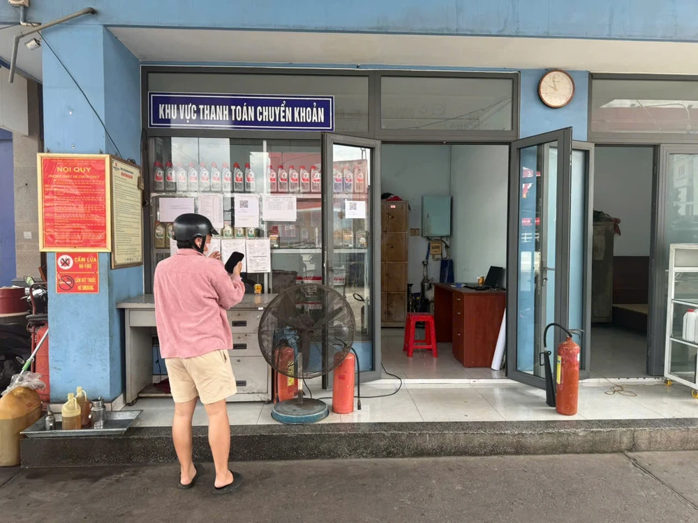 điện thoại di động.jpg