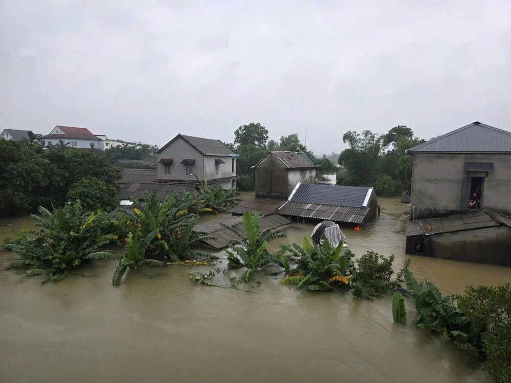 mưa lớn tại Huế.jpg