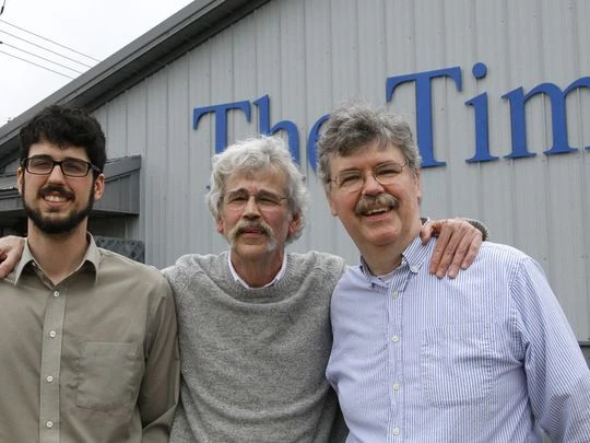 Tờ báo có vỏn vẹn 10 nhân sự bất giờ đoạt Pulitzer ảnh 2