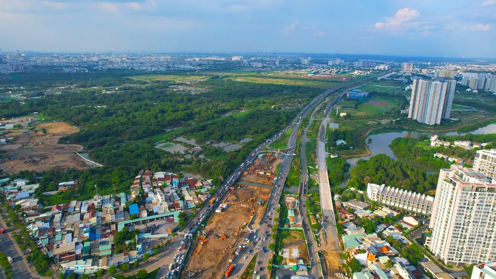 Cầu Bà Dạt thuộc dự án này chờ ngày về đích