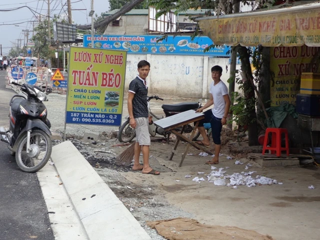 Đường Trần Não vẫn ngổn ngang… đón tết ảnh 9 Đường Trần Não vẫn ngổn ngang… đón tết ảnh 9