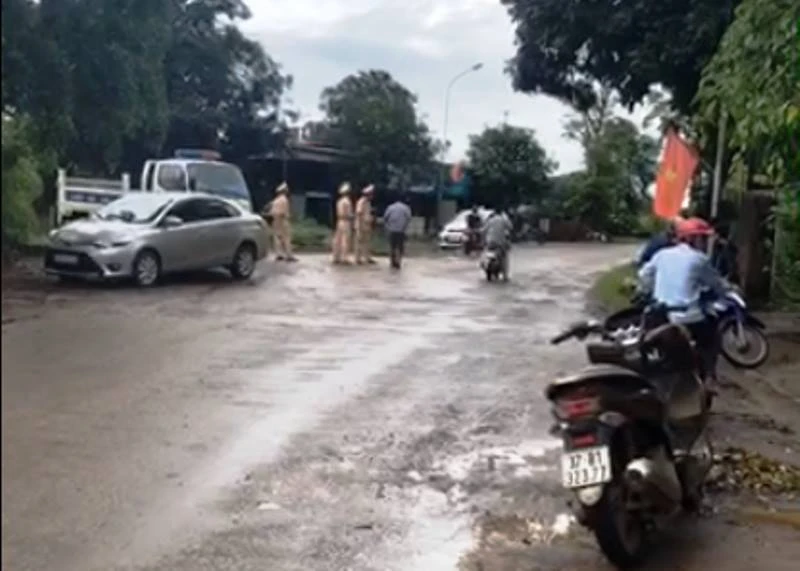 Máy bay quân sự Su-22 rơi ở Nghệ An ảnh 7