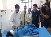 Bác sĩ chạy đua cứu chữa 4 nạn nhân bị nạn ở Quảng Nam