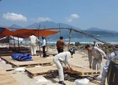 Đà Nẵng: Tháo dỡ hàng chục lều bạt bao vây ghềnh Nam Ô
