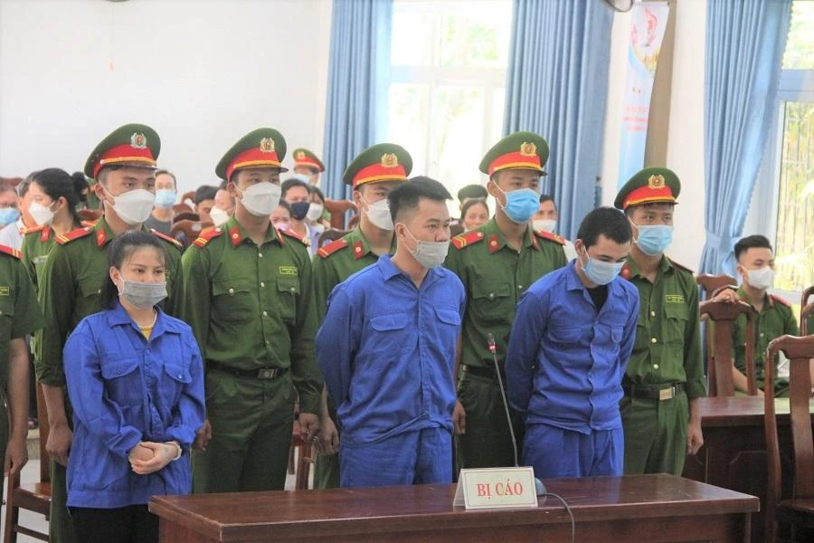 Các bị cáo tại tòa. Ảnh: TA