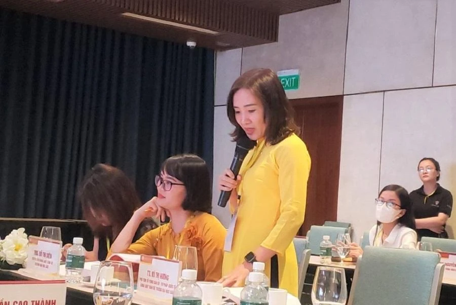 Các đại biểu tham gia thảo luận tại hội thảo. Ảnh: T.AN