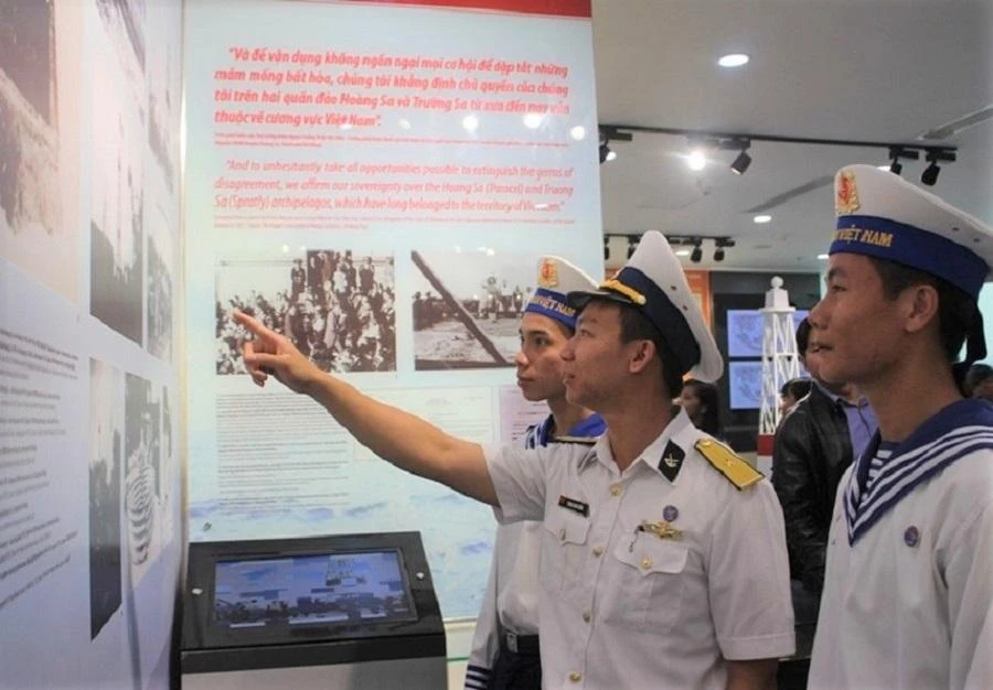 Nhà Trưng bày Hoàng Sa là nơi lưu giữ hàng trăm tư liệu quý khẳng định chủ quyền của Việt Nam đối với quần đảo Hoàng Sa. Ảnh: T.AN