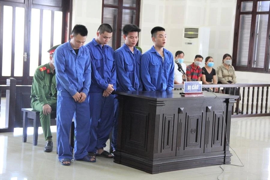 Các bị cáo tại tòa. Ảnh: TA