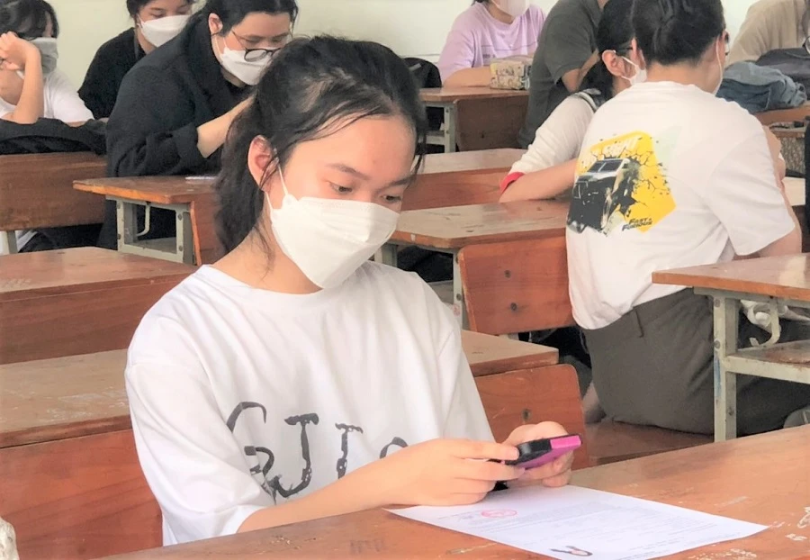 Học sinh Đà Nẵng tham gia kỳ thi tốt nghiệp THPT năm 2022. Ảnh: T.AN Học sinh Đà Nẵng tham gia kỳ thi tốt nghiệp THPT năm 2022. Ảnh: T.AN