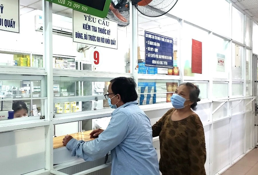 Ban hành Thông tư sửa đổi về đấu thầu thuốc trong bệnh viện công trước ngày 15-4. Ảnh: T.AN