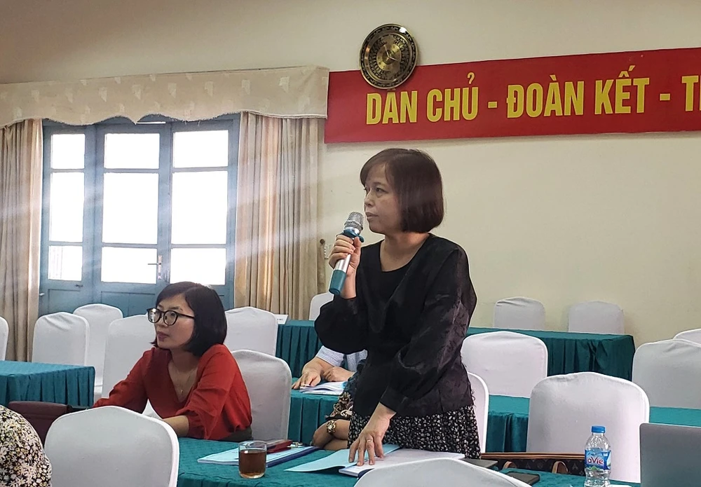 Các đại biểu tham gia thảo luận tại hội thảo. Ảnh: T.AN