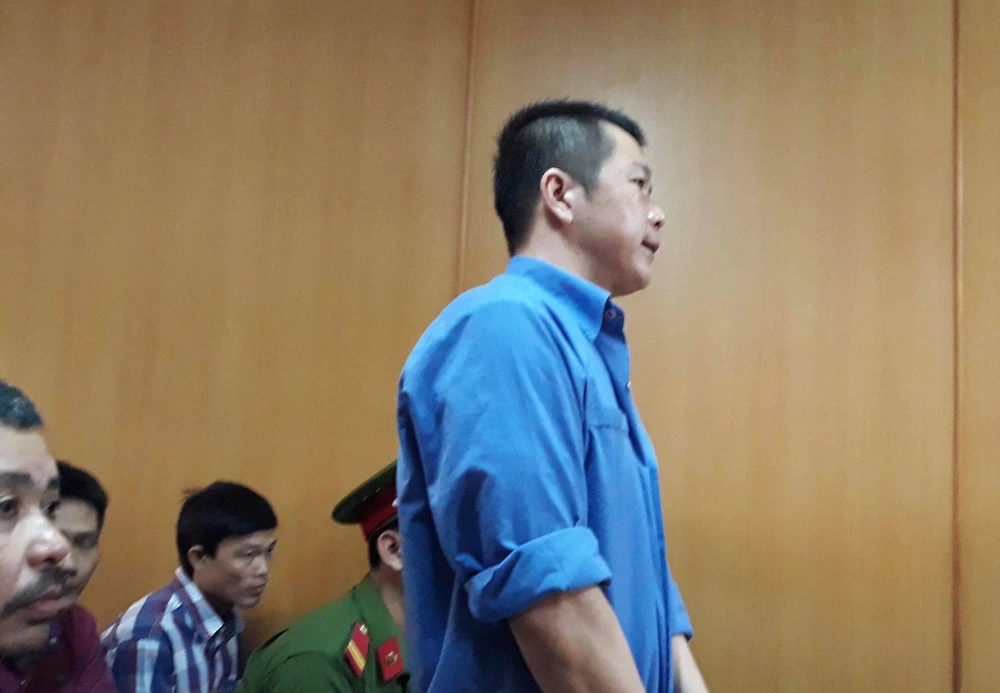 CSGT duy nhất bị truy cứu TNHS trong vụ án này về tội môi giới hối lộ