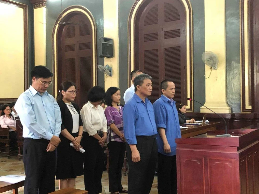 Dàn cựu CEO TRUSTBank gây thiệt hại ngàn tỉ hầu toà