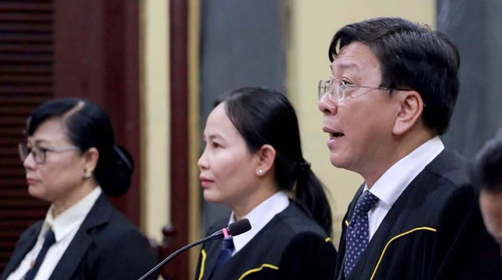 Tòa đang tuyên án đối với đại gia Hứa Thị Phấn ảnh 1