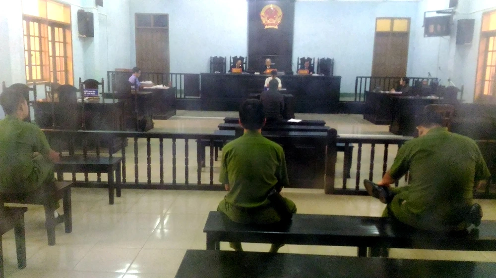 Xử kín vụ giám đốc nhắn tin nói xấu lãnh đạo Sở ảnh 1