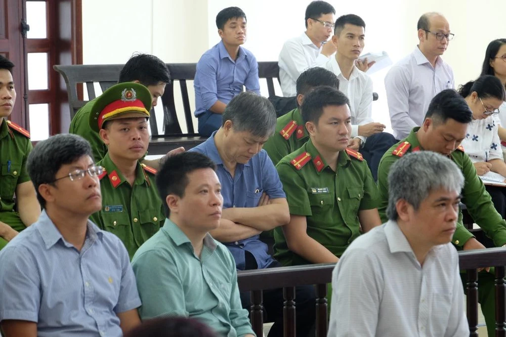 Vụ ông Đinh La Thăng: Nhiều bị cáo xin miễn bồi thường ảnh 1