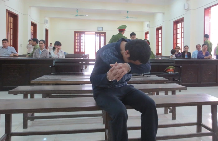 Uống rượu say, toan ra tay giết vợ ảnh 3