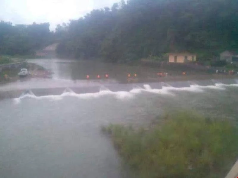 Khu vực cầu Pác Hoóc - nơi cơ lũ về bất ngờ cuốn làm ba nữ sinh Phan Thị Hải, Vũ Thị Xoa, Phan Thị Ngân (Trường ĐH Ngoại thương Hà Nội) thiệt mạng