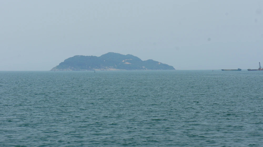 Khu vực đảo Sơn Dương, biển Vũng Áng. Ảnh: Đ.LAM