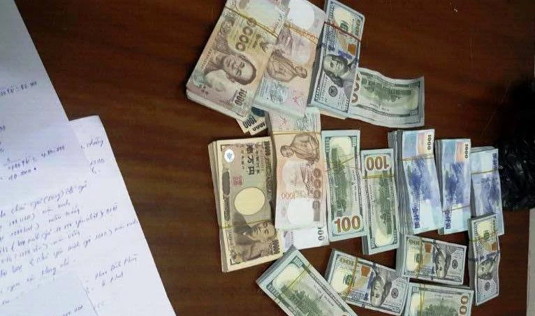 Trộm 6,1 tỉ đồng rồi mang súng đi giải quyết 'ân oán' ảnh 2