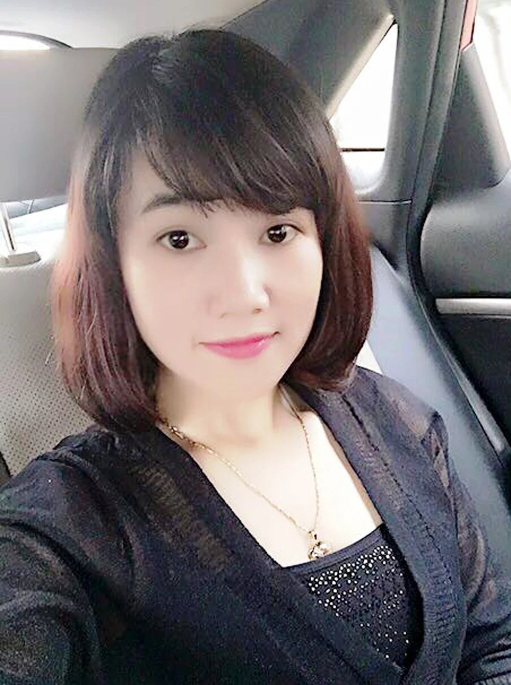 Hotgirl ngân hàng chiếm đoạt 50 tỉ đồng ở Eximbank 