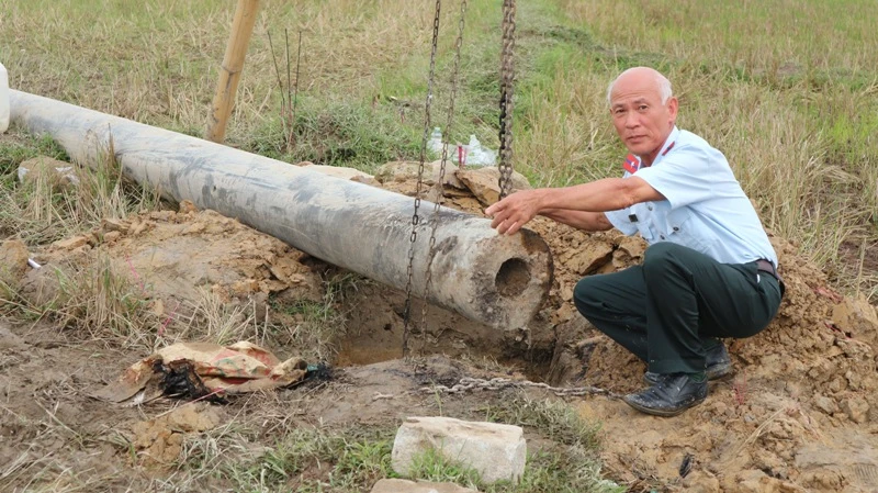 Hiện trường vụ điện giật chết 4 người dựng cột viễn thông ảnh 6