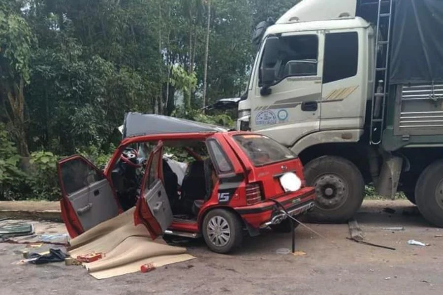 Hiện trường vụ tai nạn thương tâm. Ảnh: CA