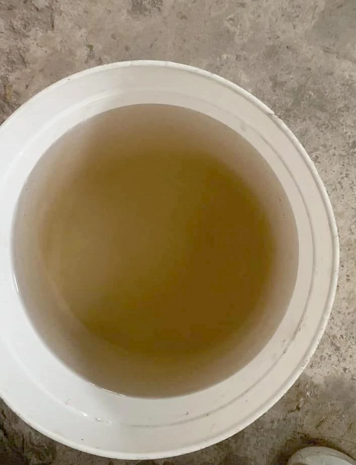 Nước sạch đến hộ dân ở TP Vinh đã đổi màu.