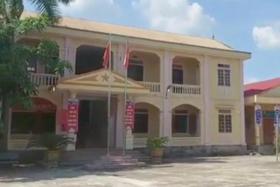 Trụ sở UBND xã Hồng Sơn. Trụ sở UBND xã Hồng Sơn.