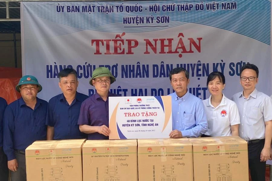  Di dời dân khẩn cấp ở vùng lũ quét Kỳ Sơn ảnh 1