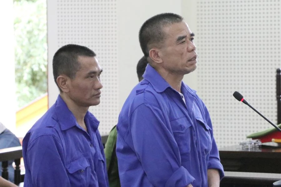 Bị cáo Sơn và Thạch tại phiên tòa sơ thẩm.