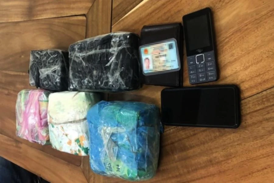 Tang vật thu giữ của Già Xái Phia. Tang vật thu giữ của Già Xái Phia.