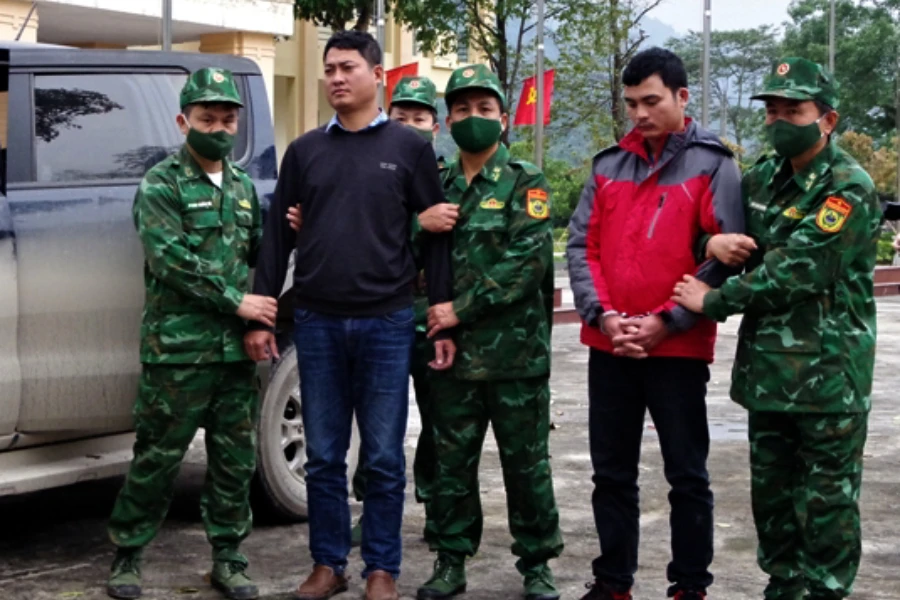 Trọng và Dung bị bắt giữ. Ảnh: BP.