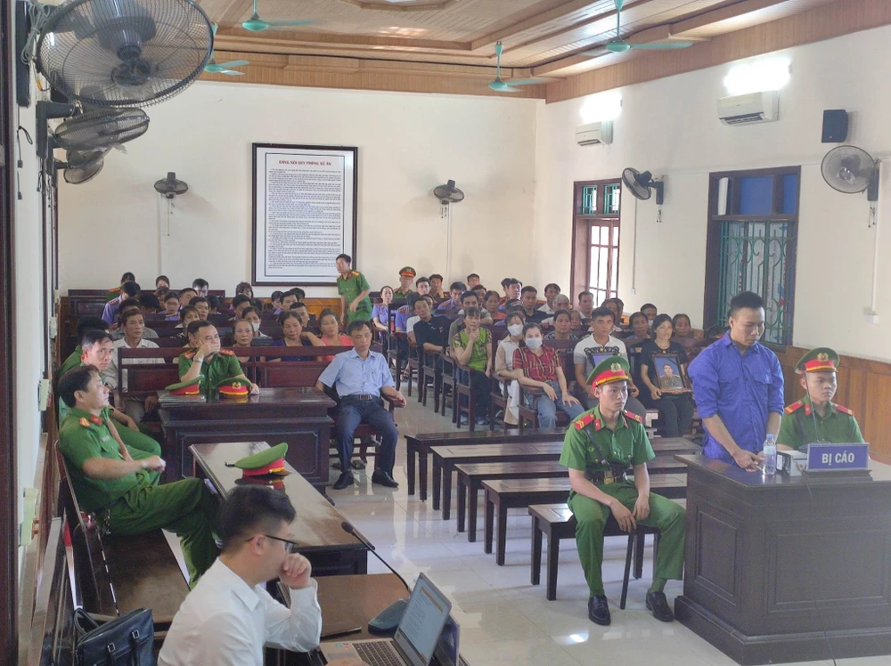 Phiên tòa xét xử bị cáo Bảo. Ảnh: MB