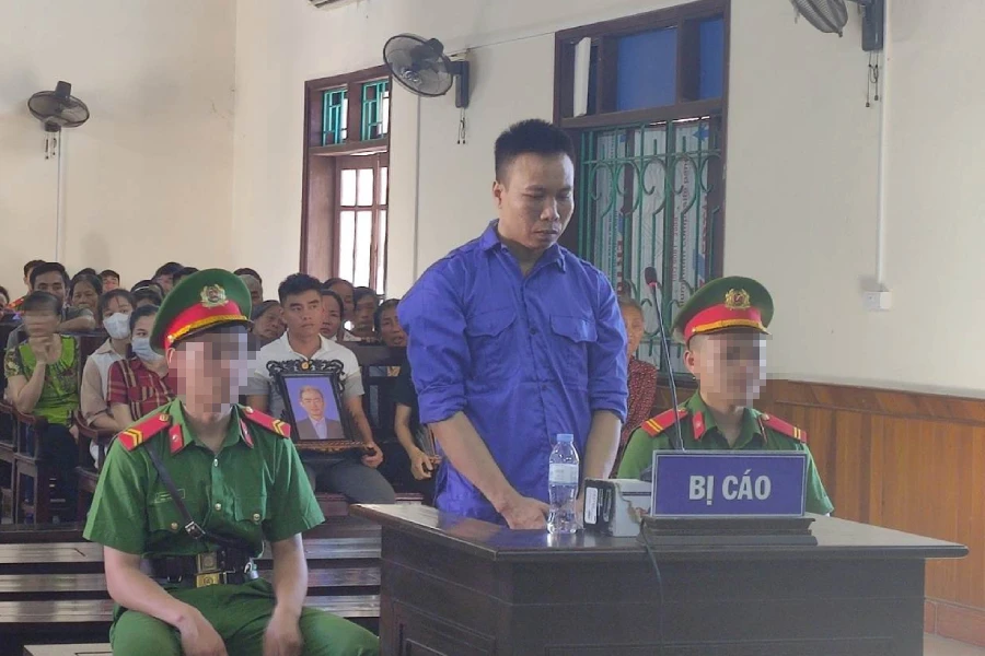 Bị cáo Trần Thế Bảo tại tòa. Ảnh: MB