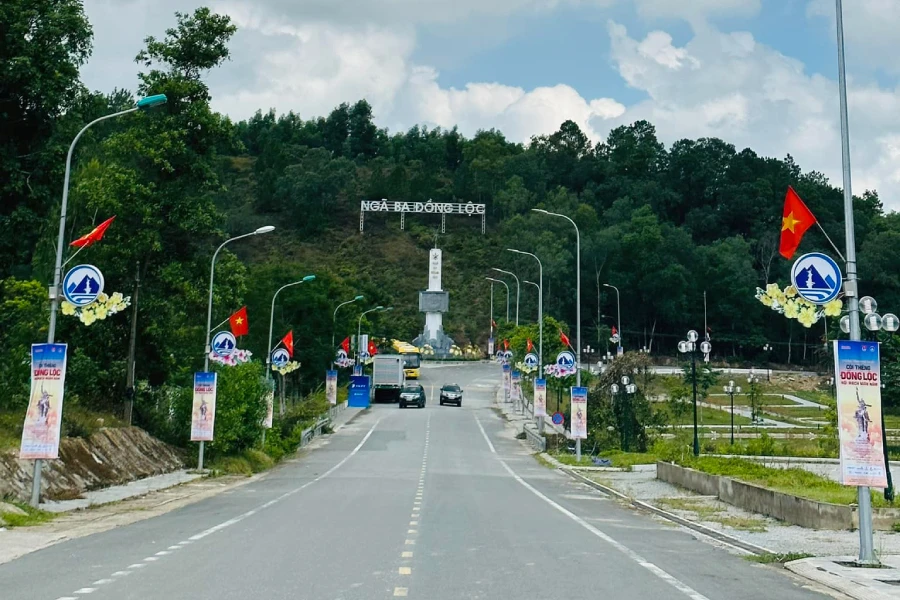 Đường đến Ngã ba Đồng Lộc hôm nay.