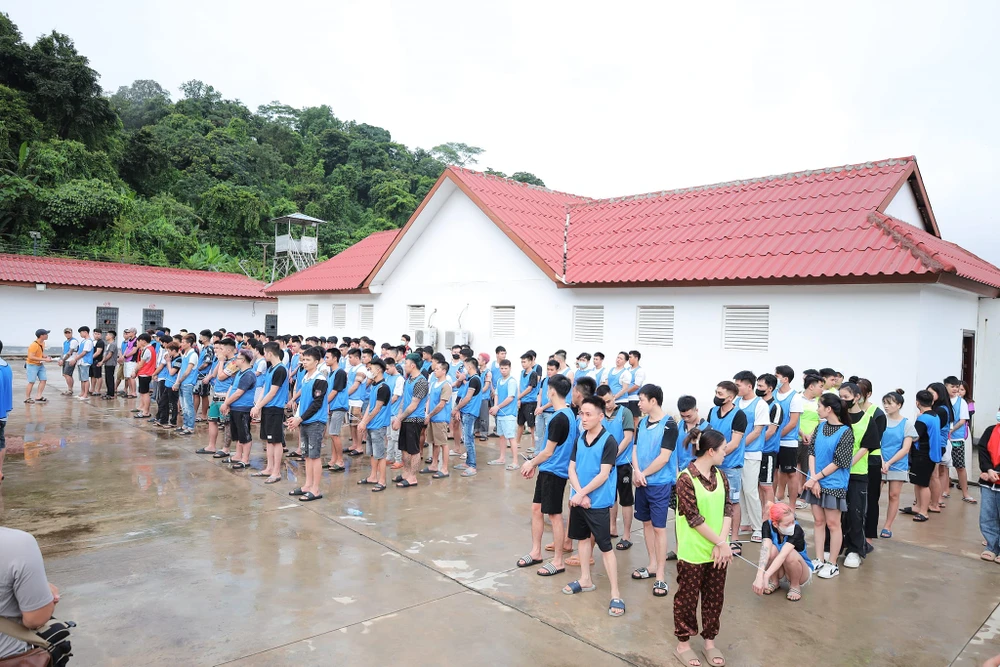 Bắt 155 người Việt lừa đảo qua mạng, công an đề nghị ai là nạn nhân đến trình báo