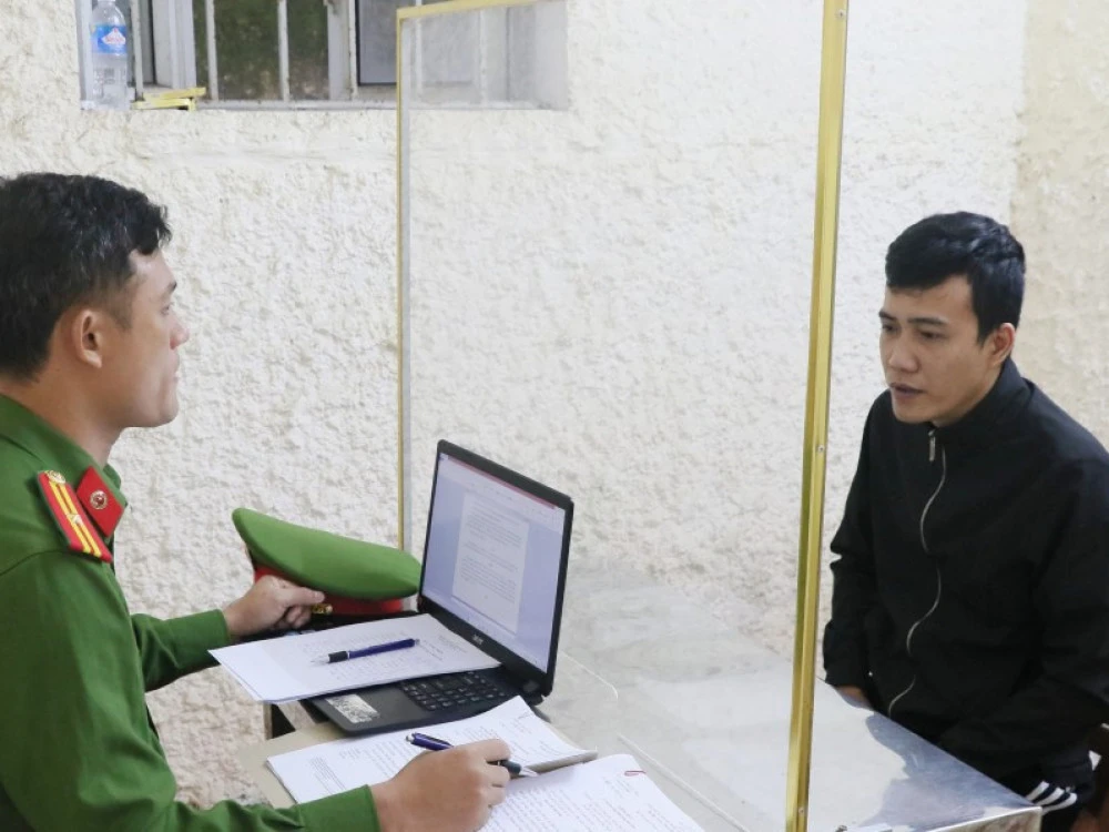 vợ chồng giám đốc