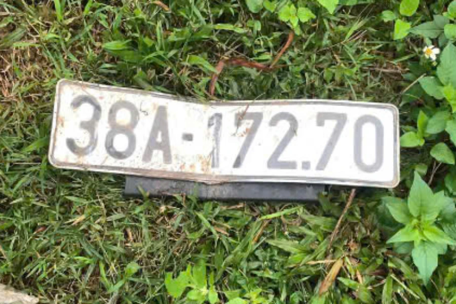 xe-roi xuong-song.jpg